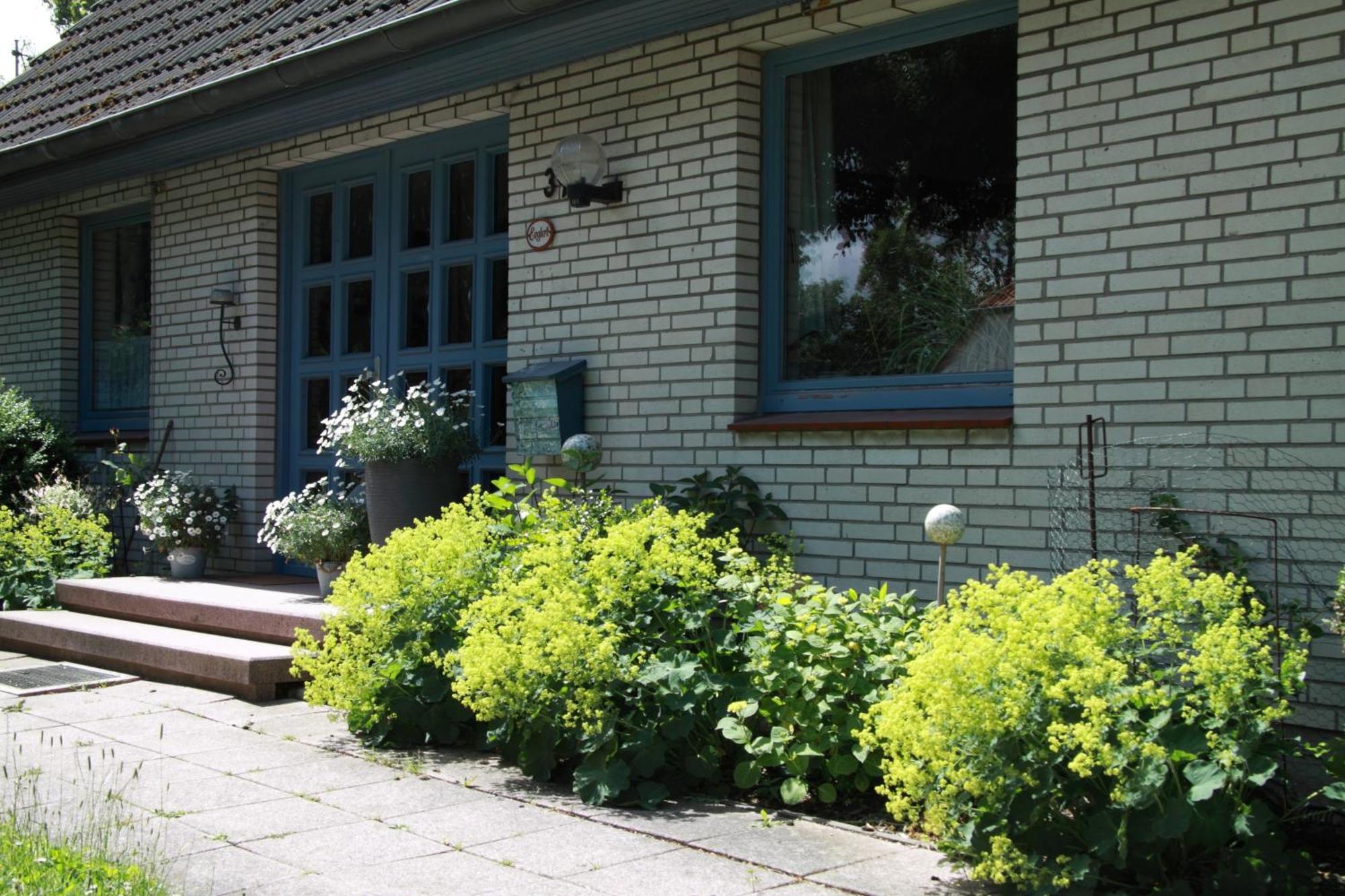 Ferienwohnung Weisses Haus Meeschendorf Exterior photo